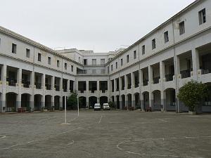 lycee Ardaillon vue de la cour 